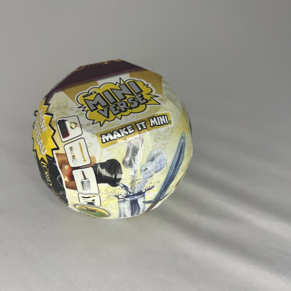 MGA Miniverse Make It Mini Lord Of The Rings Ball x 1
